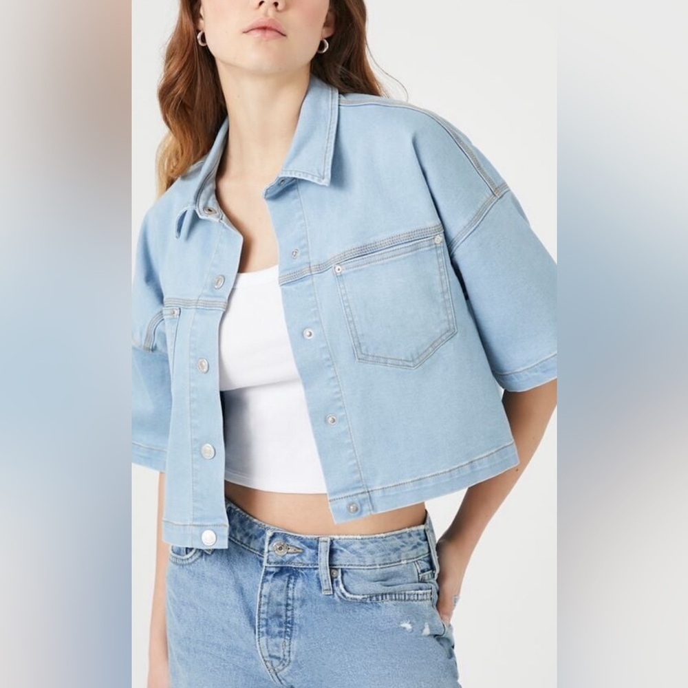 NWT Forever 21 - Cropped denim drop sleeve shirt